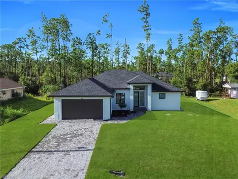 4002 E 9th St, Lehigh Acres, FL 33972