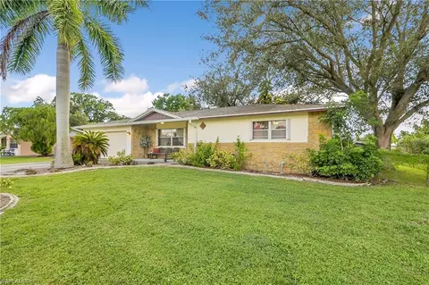 237 Morse Plz, Fort Myers, FL 33905