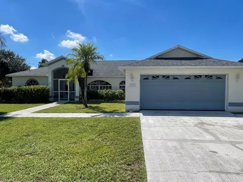 2601 Elva Pl, Lehigh Acres, FL 33971