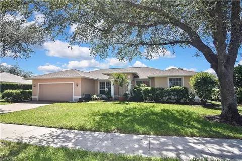9160 Kings Cove Ct, Fort Myers, FL 33967