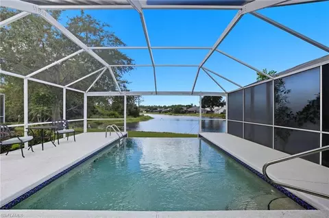 5520 Whitten Dr #3, Naples, FL 34104