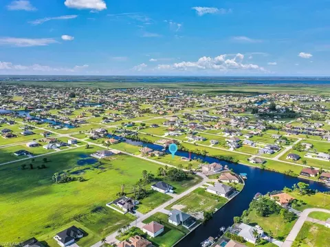 1646 NW 36th Ave, Cape Coral, FL 33993
