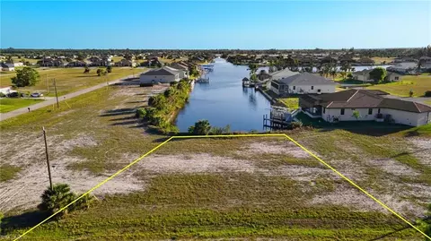 4226 NW 40th Ln, Cape Coral, FL 33993