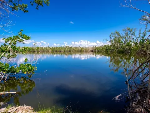 1450-1460 Court Pl, Sanibel, FL 33957
