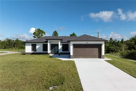 801 E 9th St, Lehigh Acres, FL 33972