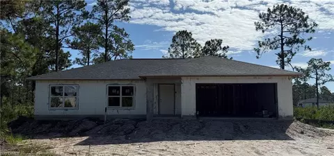 902 Clark Ave, Lehigh Acres, FL 33972
