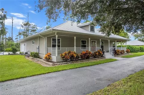 90 24th Ave NE, Naples, FL 34120