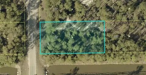 2 Moore Ave, Lehigh Acres, FL 33936