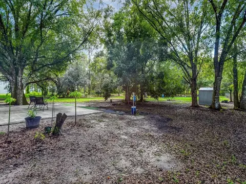 Exterior - 1079 Summerall Rd, Labelle, FL 33935 photo 3 of 9