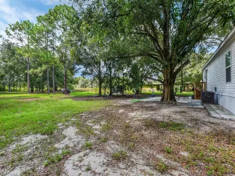 Exterior - 1079 Summerall Rd, Labelle, FL 33935 photo 6 of 9