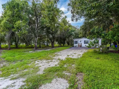 Exterior - 1079 Summerall Rd, Labelle, FL 33935 photo 9 of 9