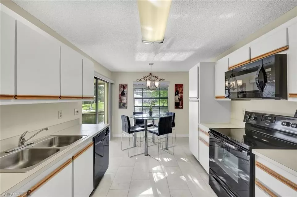 Kitchen - 9599 Halyards Ct #13, Fort Myers, FL 33919 photo 2 of 2