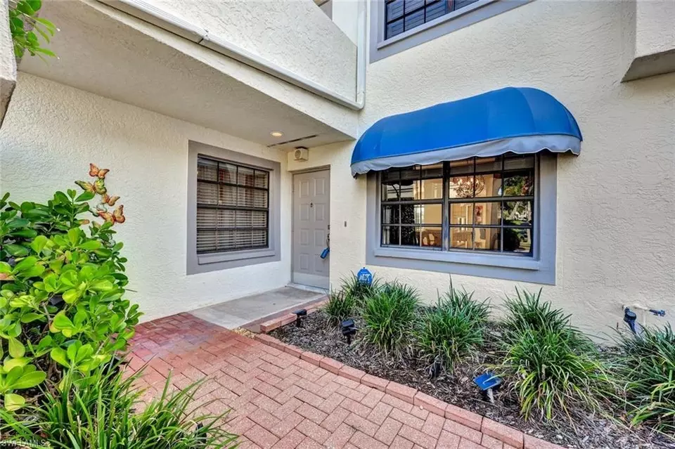 Exterior - 9599 Halyards Ct #13, Fort Myers, FL 33919 photo 2 of 7
