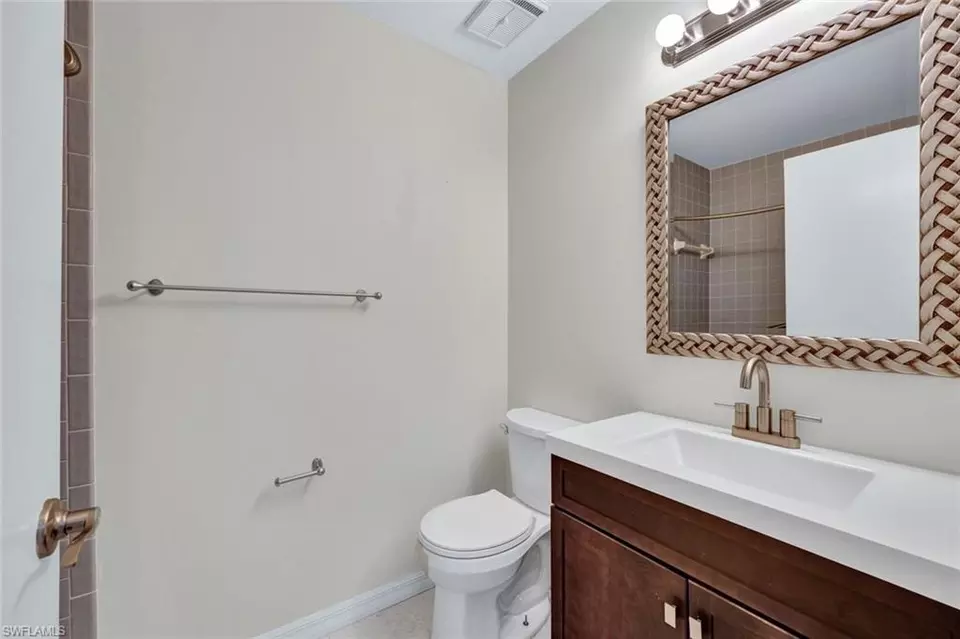 Bath - 9599 Halyards Ct #13, Fort Myers, FL 33919 photo 3 of 3