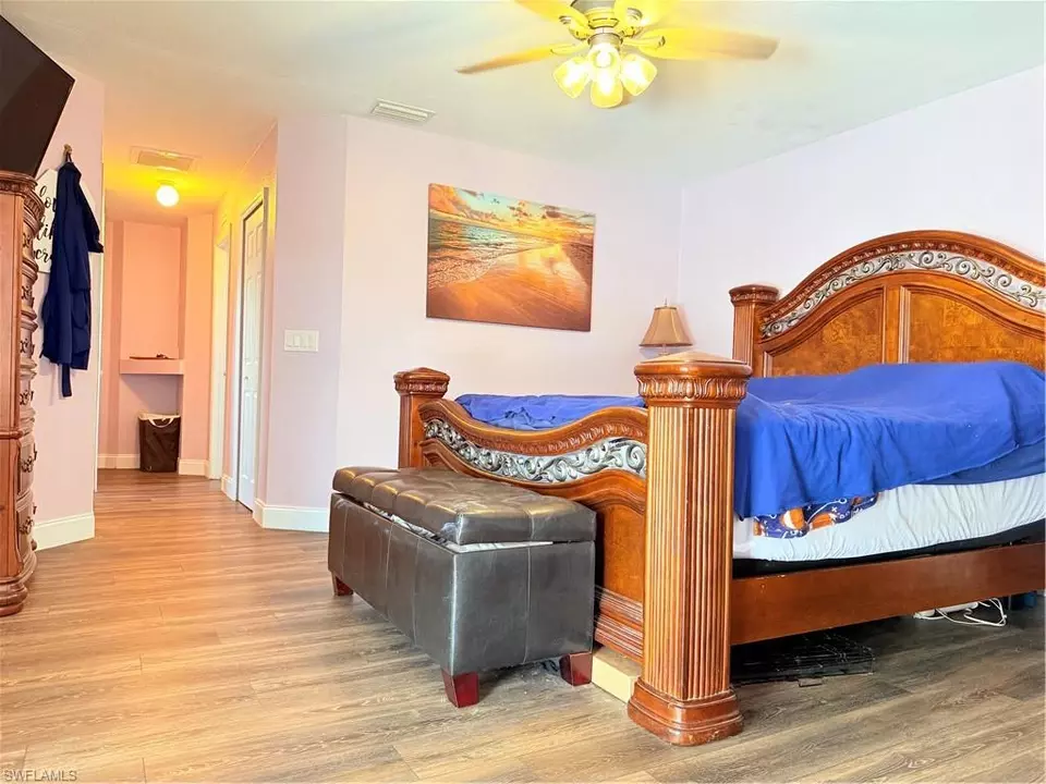 Bedroom - 823 SW 10th St, Cape Coral, FL 33991 photo 6 of 6