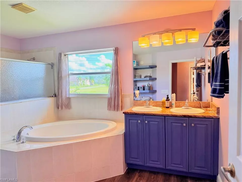 Bath - 823 SW 10th St, Cape Coral, FL 33991 photo 2 of 2