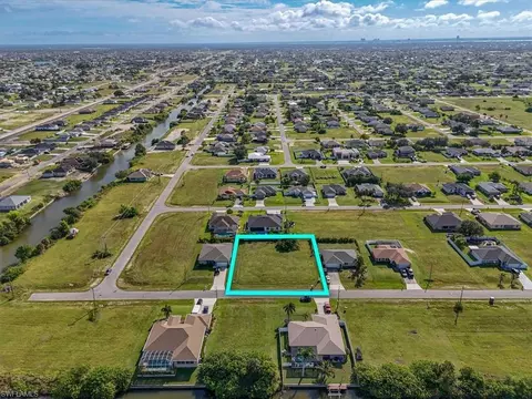 1419 NE 1st Pl, Cape Coral, FL 33909