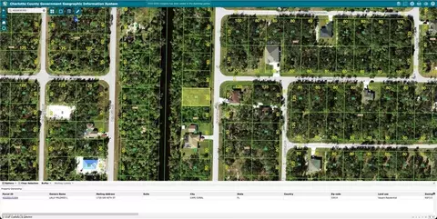 407 Ravenswood Blvd, Port Charlotte, FL 33954