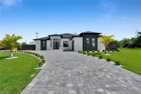 105 Nelson Rd S, Cape Coral, FL 33991
