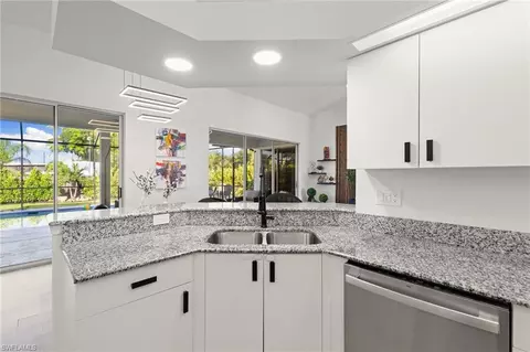 6785 Berwick Pl, Naples, FL 34104 photo 16