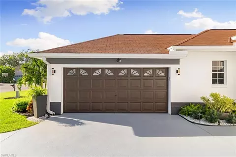6785 Berwick Pl, Naples, FL 34104 photo 4
