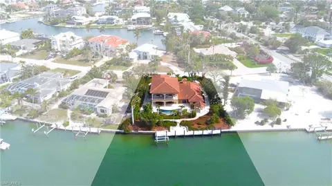918 Limpet Dr, Sanibel, FL 33957