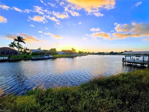 1939 SE 10th Ave, Cape Coral, FL 33990