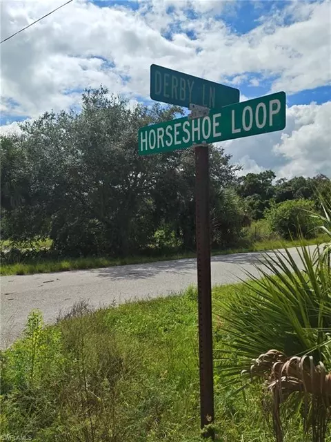 1510 Horseshoe Loop, Moore Haven, FL 33471 photo 2