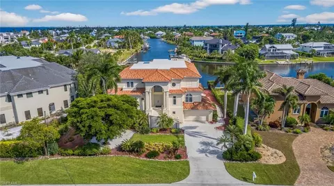 859 Limpet Dr, Sanibel, FL 33957