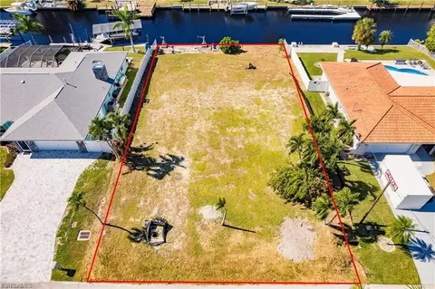 4918 Sorrento Ct, Cape Coral, FL 33904