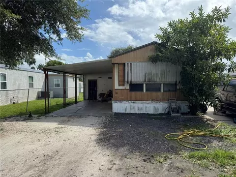 Other - 784 Avenue E NW, Moore Haven, FL 33471 photo 1 of 5