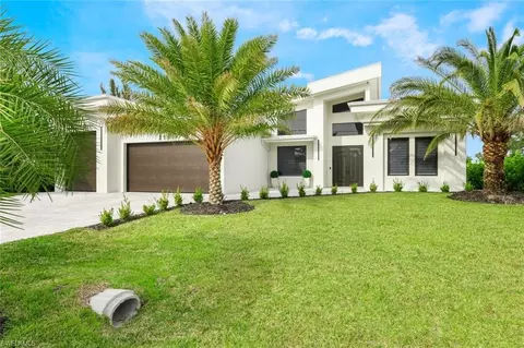 215 SE 28th Ter, Cape Coral, FL 33904