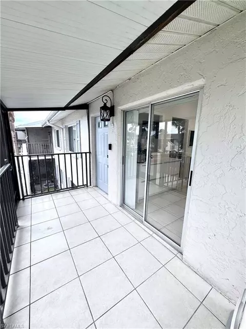 4079 Northlight Dr #1802, Naples, FL 34112 photo 2