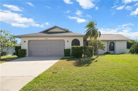920 SE 18th Ter, Cape Coral, FL 33990