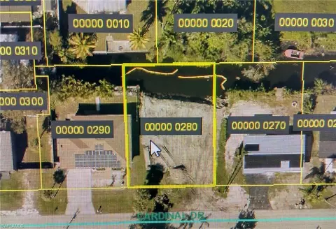 65 Cardinal Dr, North Fort Myers, FL 33917