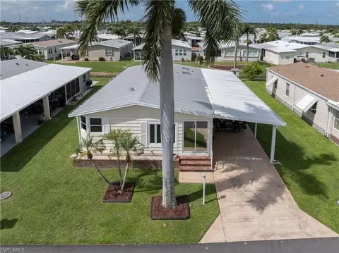 9072 Flamingo Cir, North Fort Myers, FL 33903