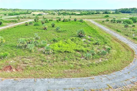 121 Ardmore Cir, Labelle, FL 33935