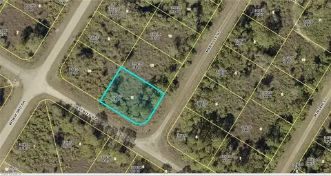 1917 Mary Lee St, Lehigh Acres, FL 33972