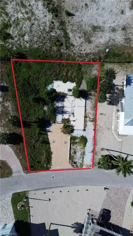 113 Anchorage St, Fort Myers Beach, FL 33931