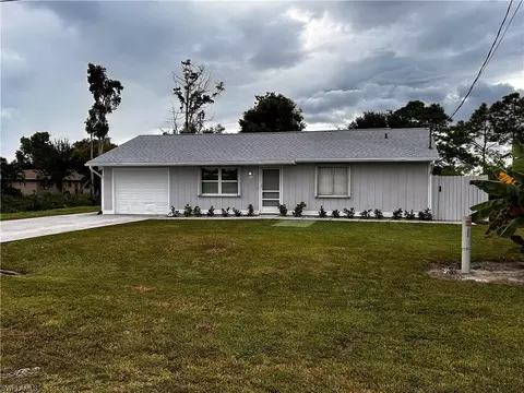 17352 Phlox Dr, Fort Myers, FL 33967