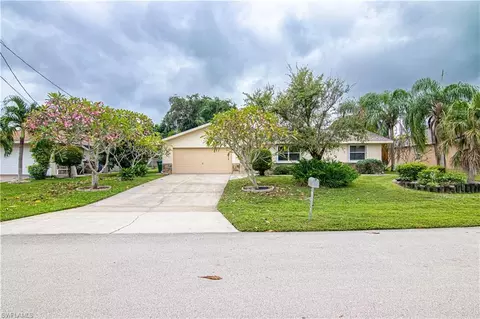 2006 SE 12th St, Cape Coral, FL 33990