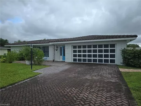 211 Richmond Ave S, Lehigh Acres, FL 33936