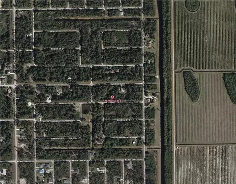 1237 Ramus St E, Lehigh Acres, FL 33974 photo 4