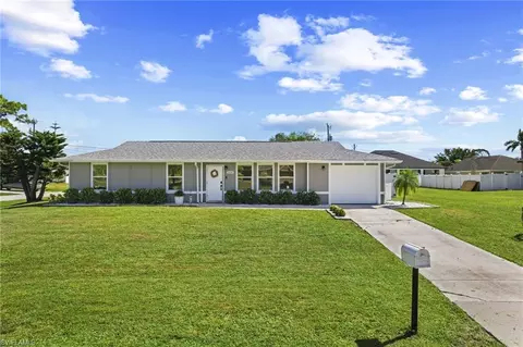 2135 SW 3rd Pl, Cape Coral, FL 33991
