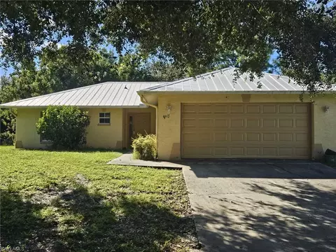 910 Naples Ave S, Lehigh Acres, FL 33974