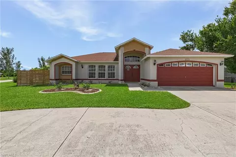 2221 SE 5th Pl, Cape Coral, FL 33990