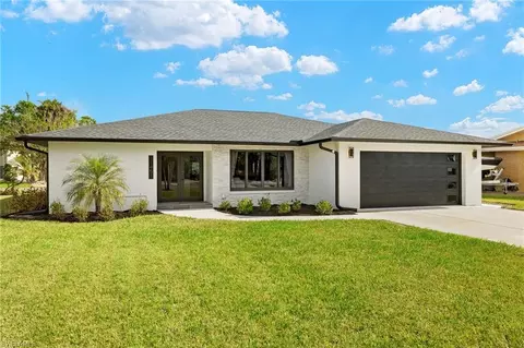 11451 Rebecca Cir, Fort Myers Beach, FL 33931