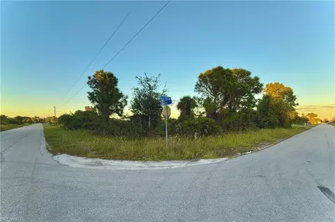 3218 63rd St W, Lehigh Acres, FL 33971