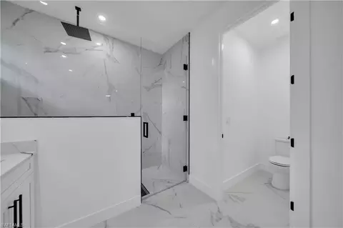 Bath - 2224 Della Dr, Naples, FL 34117 photo 2 of 2