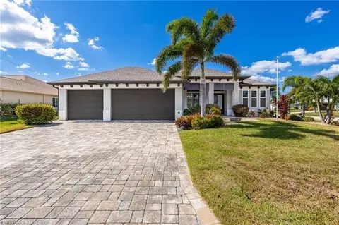 4504 SW 17th Pl, Cape Coral, FL 33914